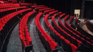 Instalación de butacas en teatros y cines