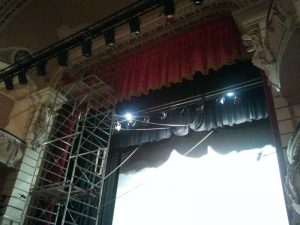 Fabricación y montaje de telones para teatros - DecoratelESPAÑA